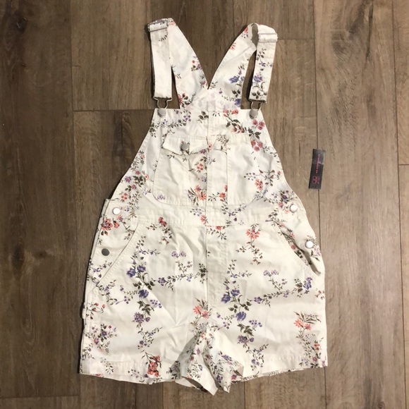 No Boundaries Denim - NWT! - NO BOUNDARIES 100% Cotton Floral Print Shortall Overalls